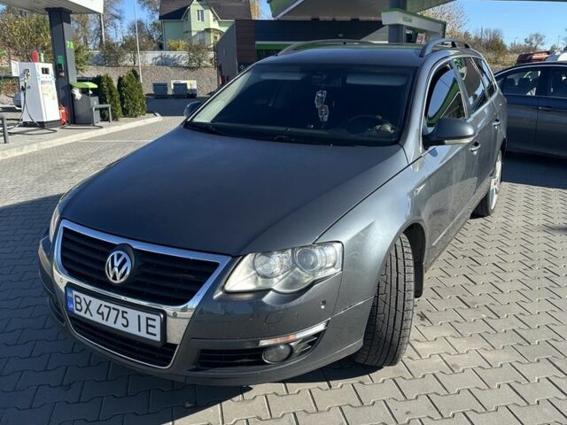 Фольксваген Пассат Варіант 2008 у Хмельницькому на Automoto.ua Сірий Фольксваген Пассат Варіант, об'ємом двигуна 2 л та пробігом 340 тис. км за 7499 $, фото 1 на Automoto.ua