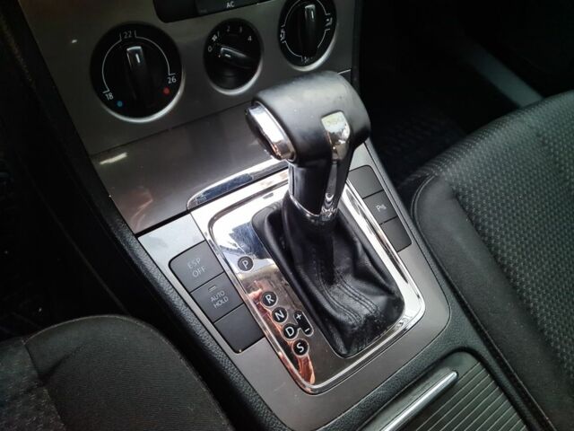 Сірий Фольксваген Пассат Варіант, об'ємом двигуна 2 л та пробігом 291 тис. км за 4500 $, фото 22 на Automoto.ua