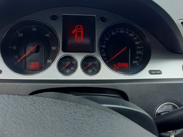 Фольксваген Пассат Вариант 2008 в Каменце-Подольском на Automoto.ua Серый Фольксваген Пассат Вариант, объемом двигателя 2 л и пробегом 348 тыс. км за 7200 $, фото 7 на Automoto.ua