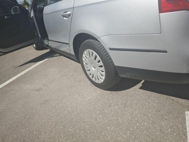 Серый Фольксваген Пассат Вариант, объемом двигателя 2 л и пробегом 290 тыс. км за 3600 $, фото 4 на Automoto.ua