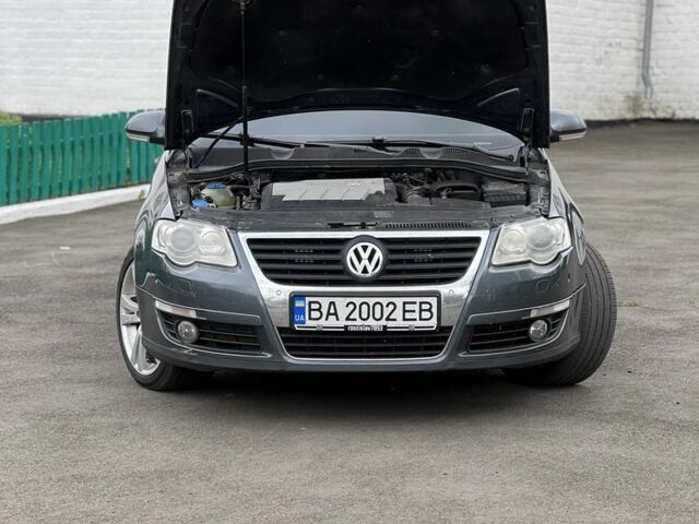 Сірий Фольксваген Пассат Варіант, об'ємом двигуна 2 л та пробігом 305 тис. км за 5800 $, фото 5 на Automoto.ua