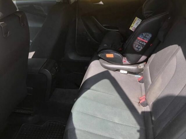 Сірий Фольксваген Пассат Варіант, об'ємом двигуна 2 л та пробігом 310 тис. км за 4500 $, фото 7 на Automoto.ua