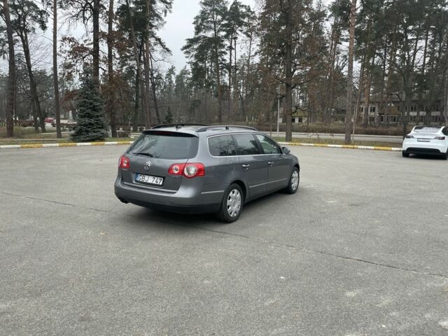 Серый Фольксваген Пассат Вариант, объемом двигателя 2 л и пробегом 200 тыс. км за 1800 $, фото 2 на Automoto.ua