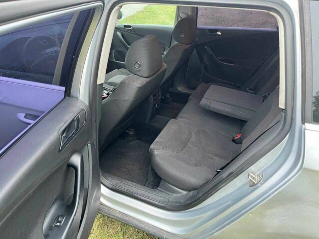 Сірий Фольксваген Пассат Варіант, об'ємом двигуна 2 л та пробігом 300 тис. км за 3500 $, фото 5 на Automoto.ua