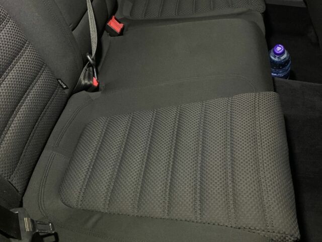 Сірий Фольксваген Пассат Варіант, об'ємом двигуна 2 л та пробігом 348 тис. км за 6400 $, фото 7 на Automoto.ua