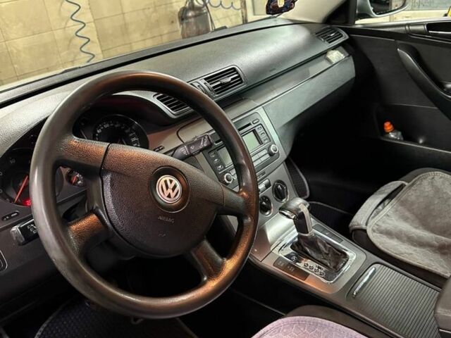 Серый Фольксваген Пассат Вариант, объемом двигателя 2 л и пробегом 351 тыс. км за 5700 $, фото 2 на Automoto.ua