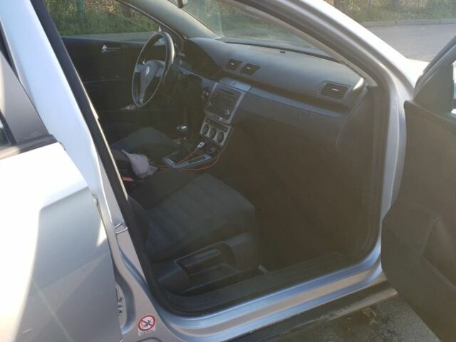 Серый Фольксваген Пассат Вариант, объемом двигателя 2 л и пробегом 333 тыс. км за 3000 $, фото 9 на Automoto.ua