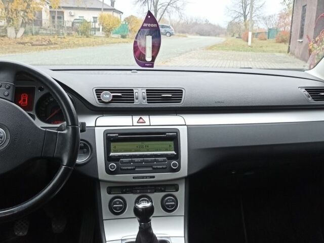 Фольксваген Пассат Вариант 2008 в Днепре (Днепропетровске) на Automoto.ua Серый Фольксваген Пассат Вариант, объемом двигателя 1.8 л и пробегом 220 тыс. км за 6500 $, фото 5 на Automoto.ua