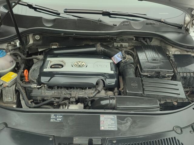 Серый Фольксваген Пассат Вариант, объемом двигателя 1.8 л и пробегом 131 тыс. км за 5911 $, фото 5 на Automoto.ua