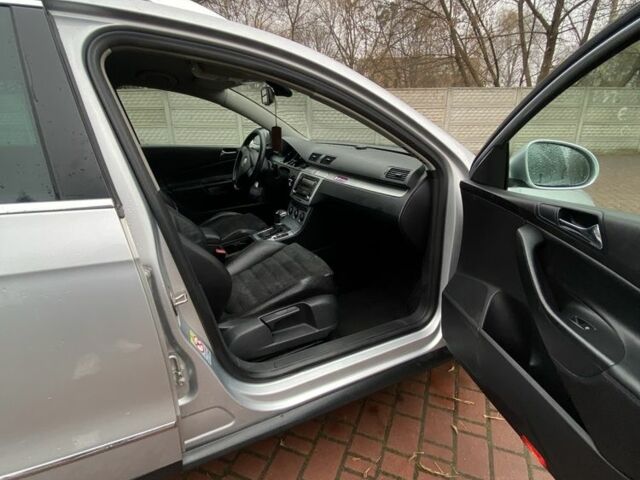 Серый Фольксваген Пассат Вариант, объемом двигателя 2 л и пробегом 359 тыс. км за 2750 $, фото 1 на Automoto.ua