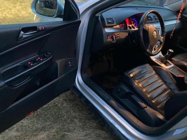 Серый Фольксваген Пассат Вариант, объемом двигателя 2 л и пробегом 292 тыс. км за 6600 $, фото 5 на Automoto.ua