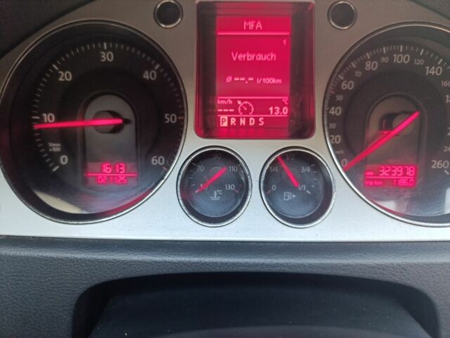 Серый Фольксваген Пассат Вариант, объемом двигателя 2 л и пробегом 323 тыс. км за 5999 $, фото 1 на Automoto.ua