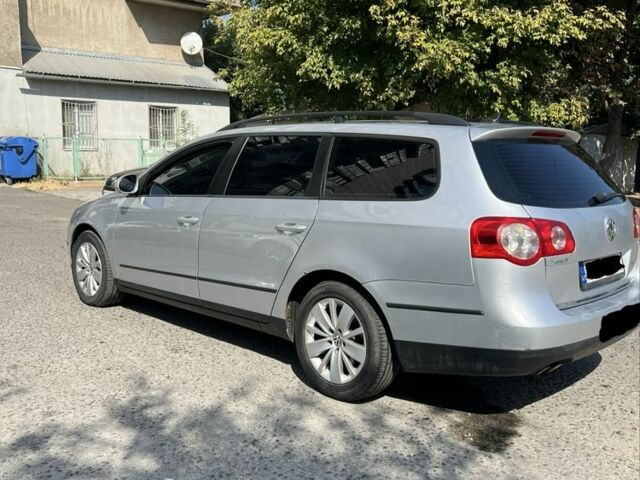 Сірий Фольксваген Пассат Варіант, об'ємом двигуна 2 л та пробігом 370 тис. км за 3199 $, фото 3 на Automoto.ua