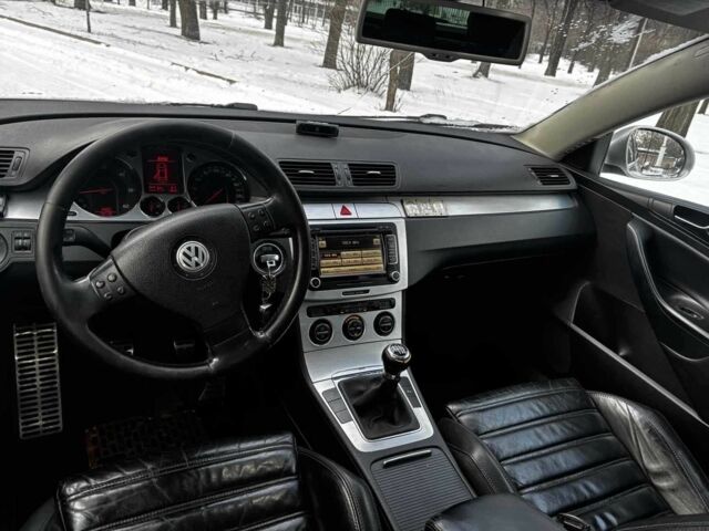 Серый Фольксваген Пассат Вариант, объемом двигателя 2 л и пробегом 497 тыс. км за 5990 $, фото 11 на Automoto.ua