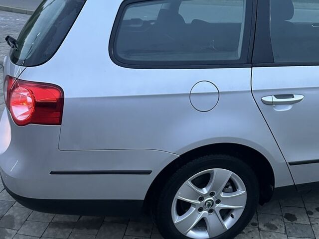 Сірий Фольксваген Пассат Варіант, об'ємом двигуна 2 л та пробігом 270 тис. км за 5700 $, фото 5 на Automoto.ua