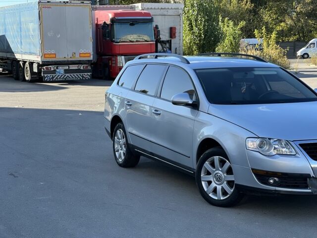 Серый Фольксваген Пассат Вариант, объемом двигателя 2 л и пробегом 260 тыс. км за 5559 $, фото 12 на Automoto.ua