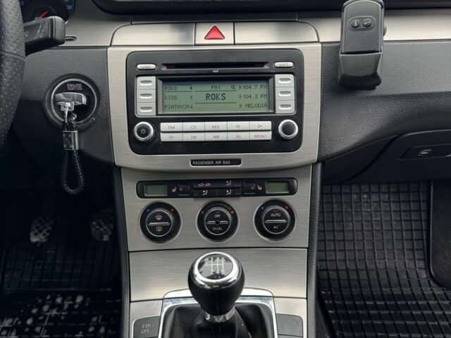 Серый Фольксваген Пассат Вариант, объемом двигателя 2 л и пробегом 410 тыс. км за 6695 $, фото 16 на Automoto.ua