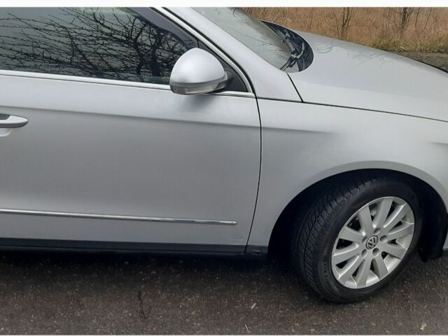 Фольксваген Пассат Вариант 2009 в Червонограде на Automoto.ua Серый Фольксваген Пассат Вариант, объемом двигателя 2 л и пробегом 285 тыс. км за 6500 $, фото 1 на Automoto.ua