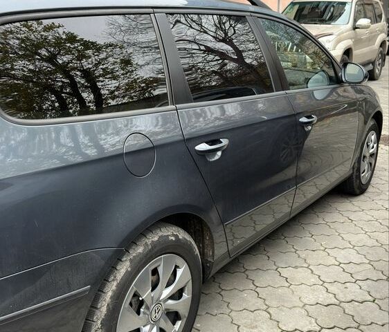 Серый Фольксваген Пассат Вариант, объемом двигателя 1.4 л и пробегом 212 тыс. км за 5700 $, фото 2 на Automoto.ua