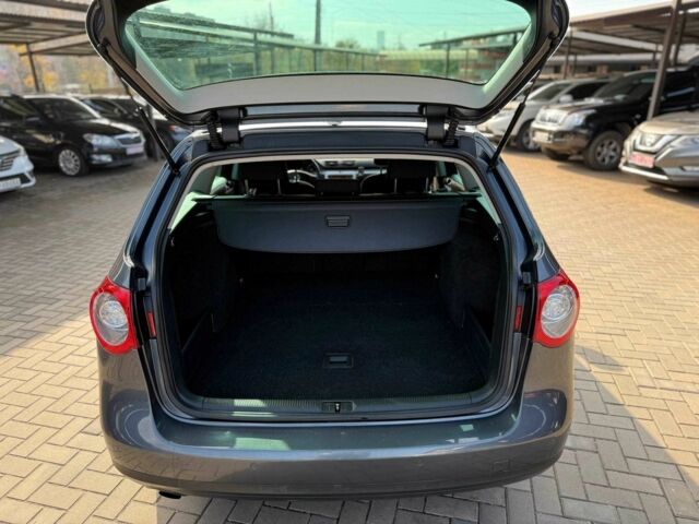 Серый Фольксваген Пассат Вариант, объемом двигателя 1.4 л и пробегом 229 тыс. км за 8500 $, фото 7 на Automoto.ua