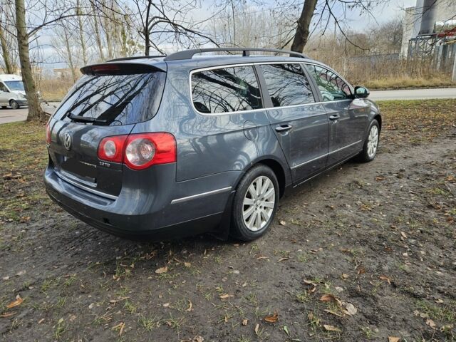 Серый Фольксваген Пассат Вариант, объемом двигателя 2 л и пробегом 450 тыс. км за 2400 $, фото 2 на Automoto.ua