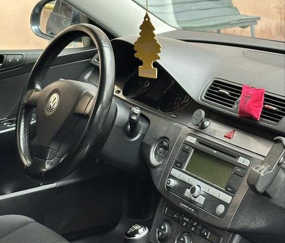 Серый Фольксваген Пассат Вариант, объемом двигателя 1.4 л и пробегом 212 тыс. км за 5700 $, фото 5 на Automoto.ua