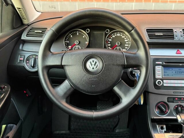 Серый Фольксваген Пассат Вариант, объемом двигателя 2 л и пробегом 279 тыс. км за 6200 $, фото 17 на Automoto.ua