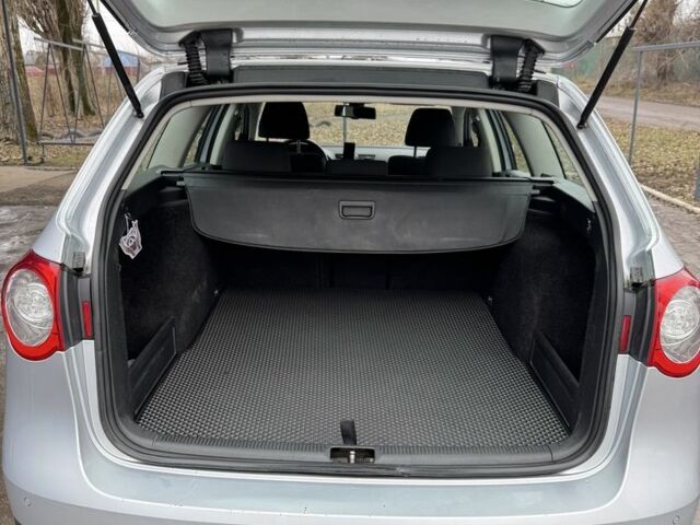 Сірий Фольксваген Пассат Варіант, об'ємом двигуна 2 л та пробігом 3 тис. км за 3550 $, фото 4 на Automoto.ua