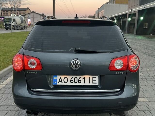 Серый Фольксваген Пассат Вариант, объемом двигателя 2 л и пробегом 258 тыс. км за 6500 $, фото 2 на Automoto.ua