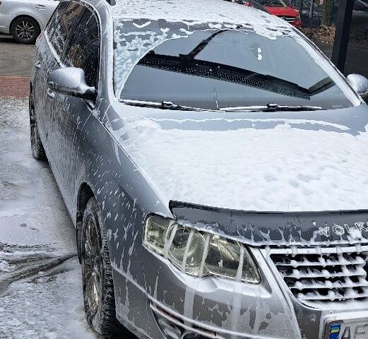 Сірий Фольксваген Пассат Варіант, об'ємом двигуна 2 л та пробігом 294 тис. км за 6200 $, фото 3 на Automoto.ua