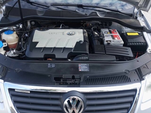 Серый Фольксваген Пассат Вариант, объемом двигателя 2 л и пробегом 2 тыс. км за 11000 $, фото 8 на Automoto.ua