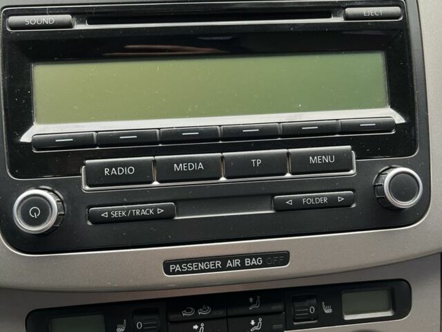 Сірий Фольксваген Пассат Варіант, об'ємом двигуна 1.4 л та пробігом 226 тис. км за 6800 $, фото 18 на Automoto.ua