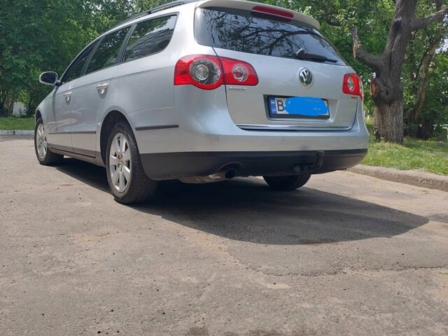 Фольксваген Пассат Вариант 2009 в Кременчуге на Automoto.ua Серый Фольксваген Пассат Вариант, объемом двигателя 1.6 л и пробегом 216 тыс. км за 8650 $, фото 9 на Automoto.ua