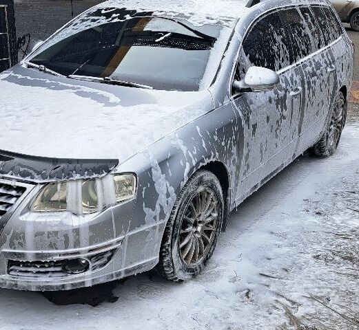 Сірий Фольксваген Пассат Варіант, об'ємом двигуна 2 л та пробігом 294 тис. км за 5900 $, фото 4 на Automoto.ua