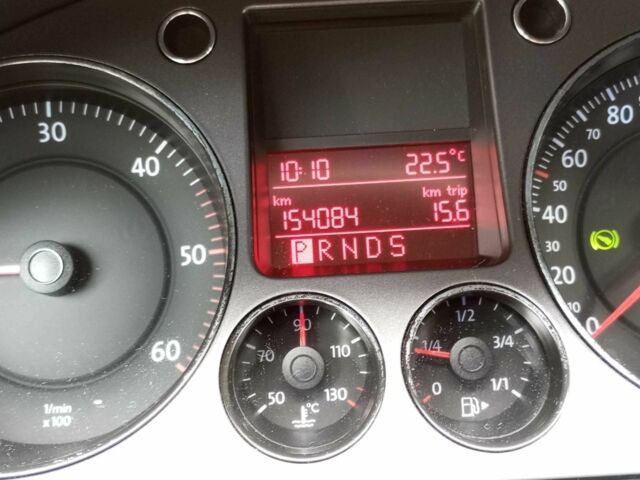 Серый Фольксваген Пассат Вариант, объемом двигателя 2 л и пробегом 2 тыс. км за 11000 $, фото 7 на Automoto.ua