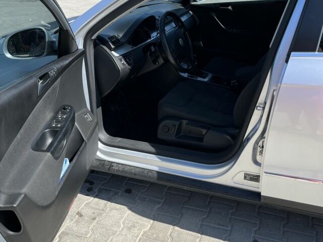 Серый Фольксваген Пассат Вариант, объемом двигателя 2 л и пробегом 384 тыс. км за 6500 $, фото 5 на Automoto.ua