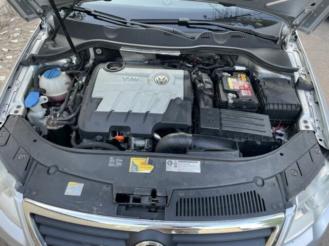 Фольксваген Пассат Вариант 2009 в Одессе на Automoto.ua Серый Фольксваген Пассат Вариант, объемом двигателя 2 л и пробегом 400 тыс. км за 5700 $, фото 4 на Automoto.ua