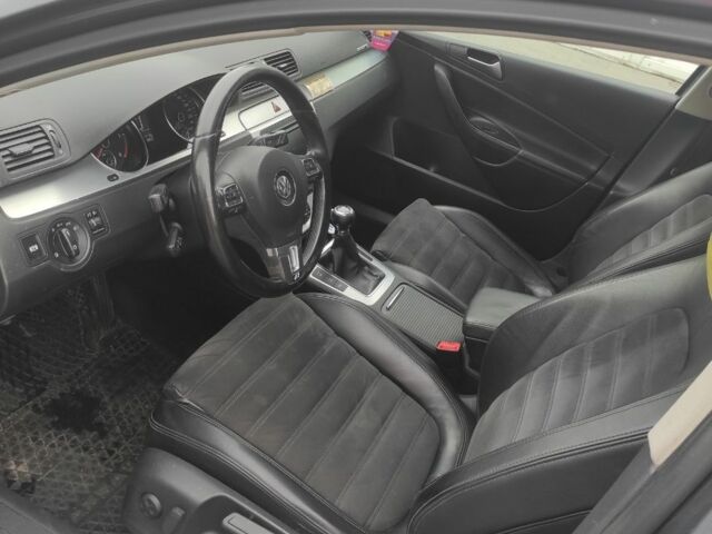 Серый Фольксваген Пассат Вариант, объемом двигателя 2 л и пробегом 299 тыс. км за 7500 $, фото 5 на Automoto.ua