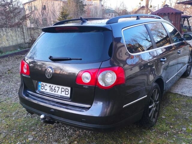 Серый Фольксваген Пассат Вариант, объемом двигателя 2 л и пробегом 287 тыс. км за 7900 $, фото 4 на Automoto.ua