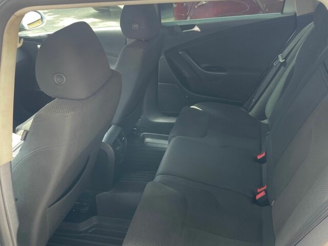 Фольксваген Пассат Вариант 2010 в Киеве на Automoto.ua Серый Фольксваген Пассат Вариант, объемом двигателя 1.8 л и пробегом 370 тыс. км за 6299 $, фото 10 на Automoto.ua