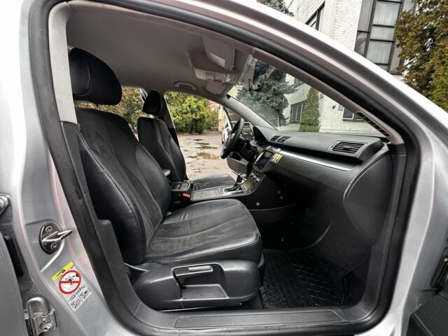 Сірий Фольксваген Пассат Варіант, об'ємом двигуна 2 л та пробігом 240 тис. км за 7650 $, фото 9 на Automoto.ua