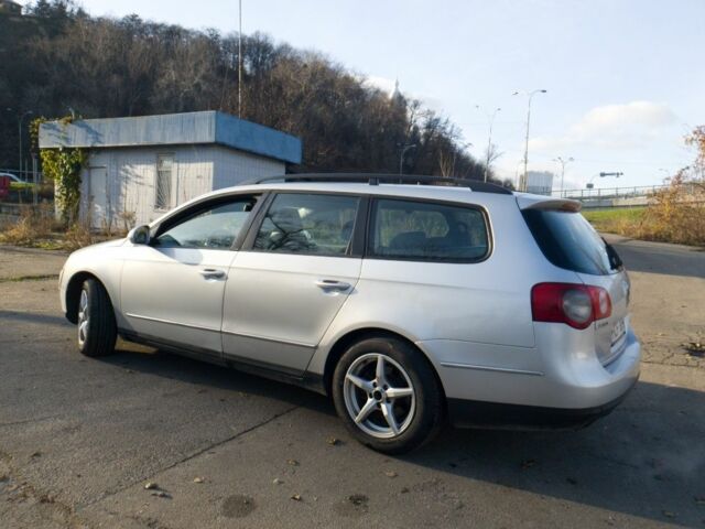 Сірий Фольксваген Пассат Варіант, об'ємом двигуна 2 л та пробігом 333 тис. км за 3000 $, фото 5 на Automoto.ua