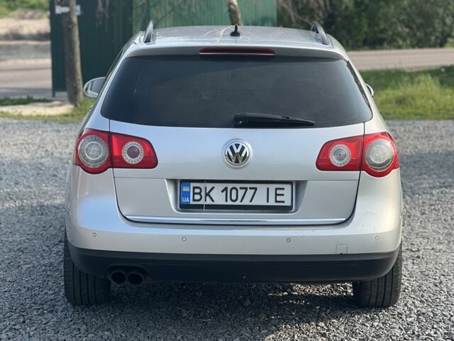 Сірий Фольксваген Пассат Варіант, об'ємом двигуна 2 л та пробігом 320 тис. км за 7700 $, фото 1 на Automoto.ua