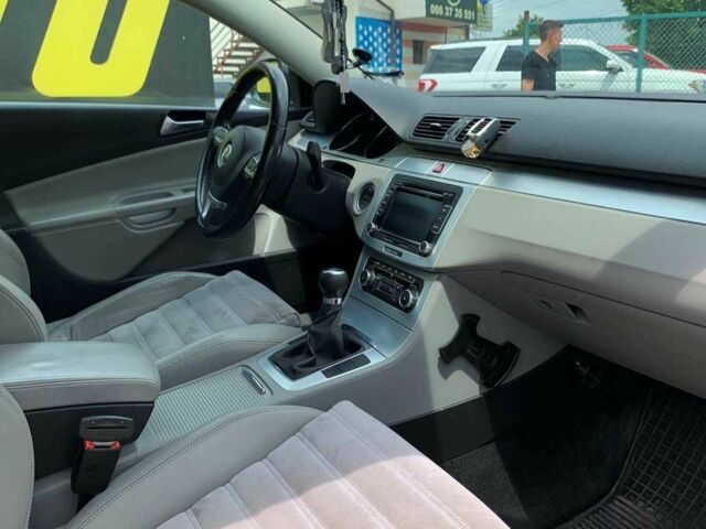 Серый Фольксваген Пассат Вариант, объемом двигателя 2 л и пробегом 248 тыс. км за 7600 $, фото 8 на Automoto.ua