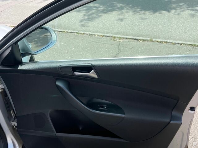 Фольксваген Пассат Вариант 2010 в Киеве на Automoto.ua Серый Фольксваген Пассат Вариант, объемом двигателя 1.8 л и пробегом 370 тыс. км за 6299 $, фото 16 на Automoto.ua