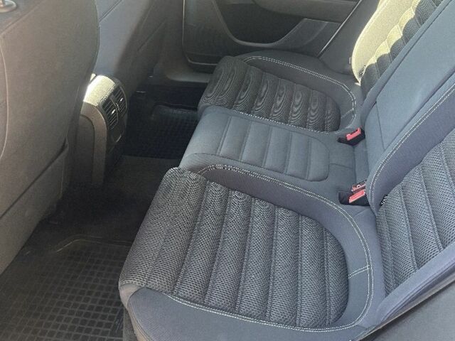 Серый Фольксваген Пассат Вариант, объемом двигателя 1.6 л и пробегом 242 тыс. км за 8500 $, фото 15 на Automoto.ua