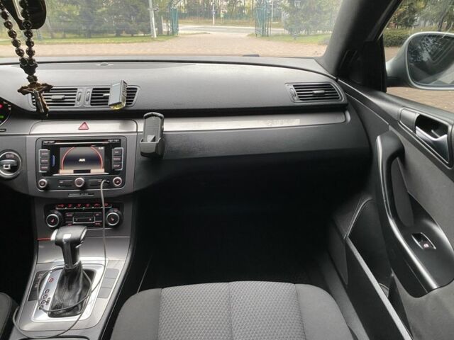 Серый Фольксваген Пассат Вариант, объемом двигателя 2 л и пробегом 210 тыс. км за 7399 $, фото 19 на Automoto.ua