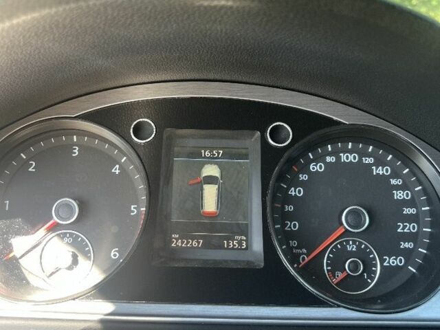 Серый Фольксваген Пассат Вариант, объемом двигателя 1.6 л и пробегом 242 тыс. км за 8500 $, фото 9 на Automoto.ua