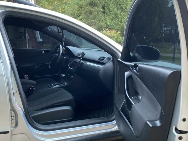 Серый Фольксваген Пассат Вариант, объемом двигателя 2 л и пробегом 210 тыс. км за 7399 $, фото 11 на Automoto.ua