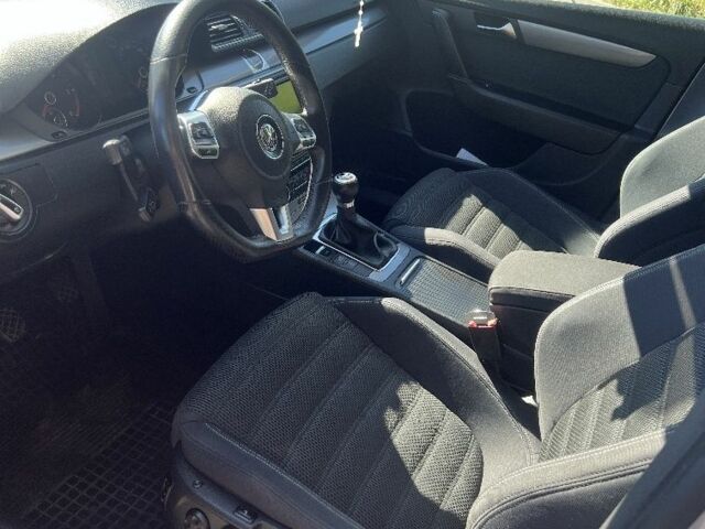 Серый Фольксваген Пассат Вариант, объемом двигателя 1.6 л и пробегом 242 тыс. км за 8500 $, фото 14 на Automoto.ua